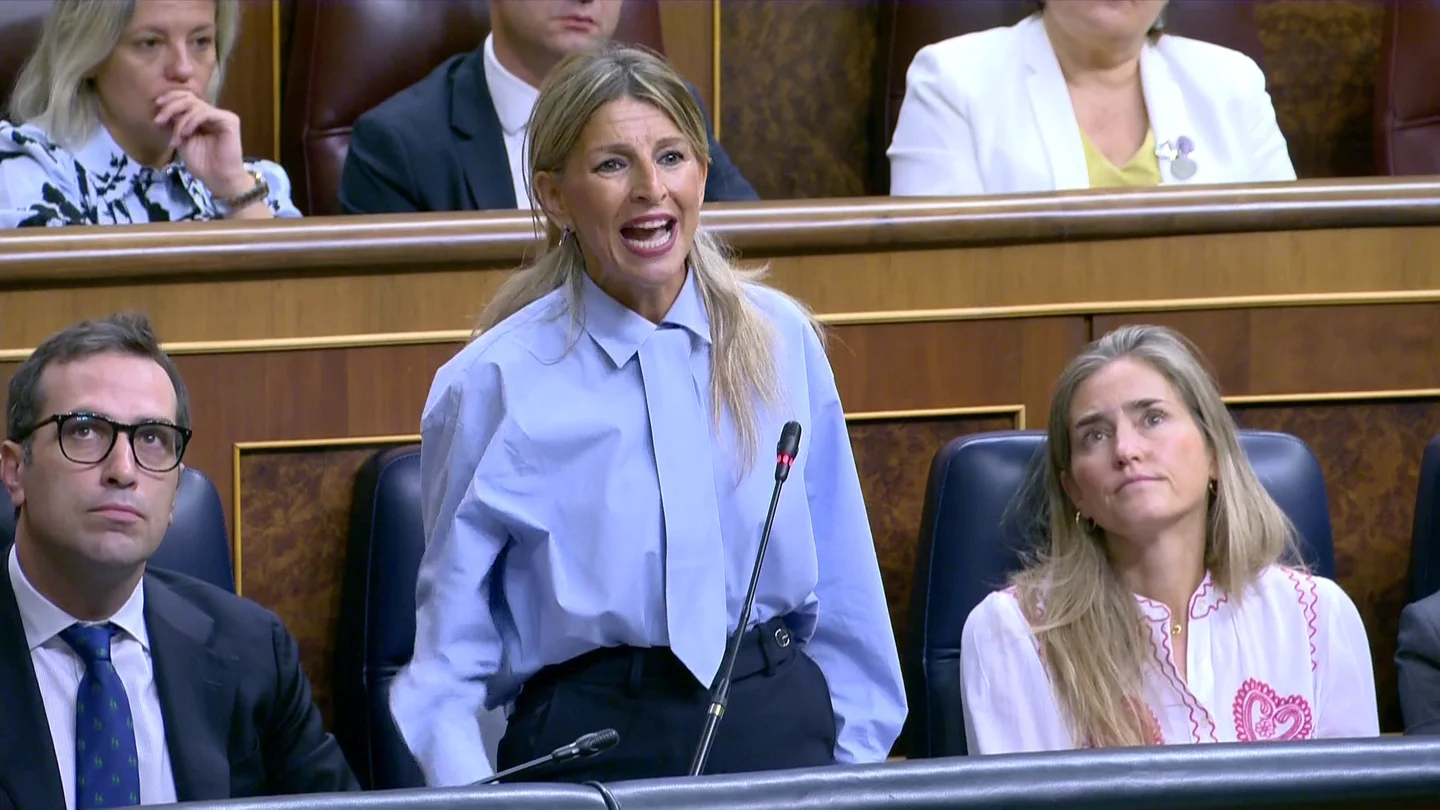 Yolanda Díaz: "¿Hasta dónde están dispuestos a llegar, señorías del PP? Es hacer lo que sea por un puñado de votos" Yolanda Díaz: "¿Hasta dónde están dispuestos a llegar, señorías del PP? Es hacer lo que sea por un puñado de votos"