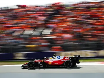 Lewis Hamilton probando el circuito de Madring Lewis Hamilton probando el circuito de Madring