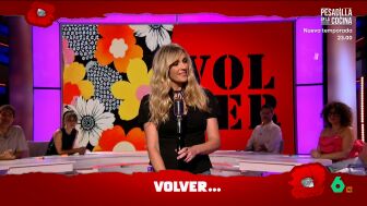 Seis a&ntilde;os despu&eacute;s, Anna Simon vuelve a Zapeando y nos regala un momentazo musical de los que ech&aacute;bamos de menos. As&iacute; versiona 'Volver' para decirnos que volver al programa es "volver a casa, a amigos y a guasa".