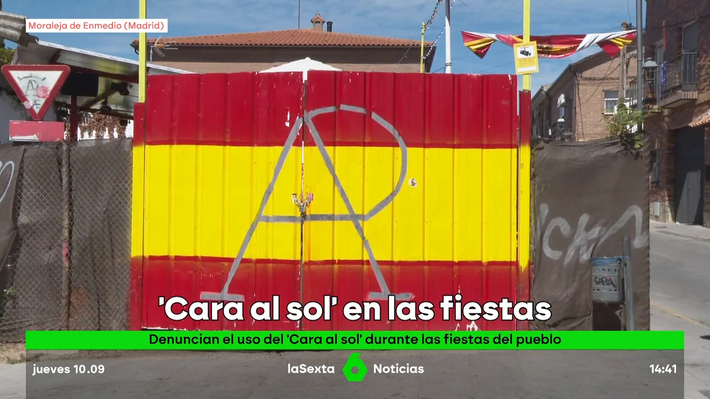 Suena el Cara al sol en Moraleja de Enmedio (Madrid) como inicio de las fiestas Suena el Cara al sol en Moraleja de Enmedio (Madrid) como inicio de las fiestas