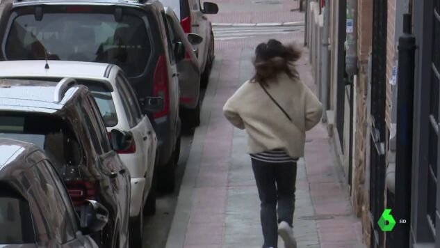 Picaduras de chinches e incluso visitas al hospital: la due&ntilde;a del 'hostal de los horrores' huye a la carrera de Equipo de Investigaci&oacute;n