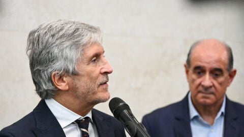 Imagen del ministro del Interior, Fernando Grande-Marlaska en la inauguraci&oacute;n de la nueva comisar&iacute;a de la Polic&iacute;a Nacional en And&uacute;jar (Ja&eacute;n).