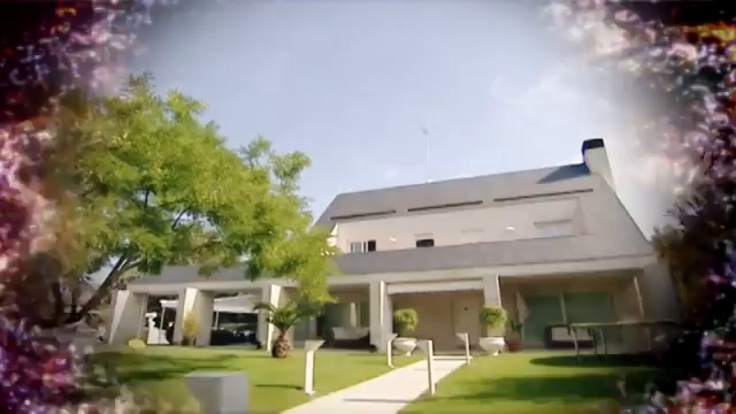 Las espectaculares casas de Ver&oacute;nica Puchi en Mujeres ricas: "Tengo una en La Moraleja, otra en Marbella..."