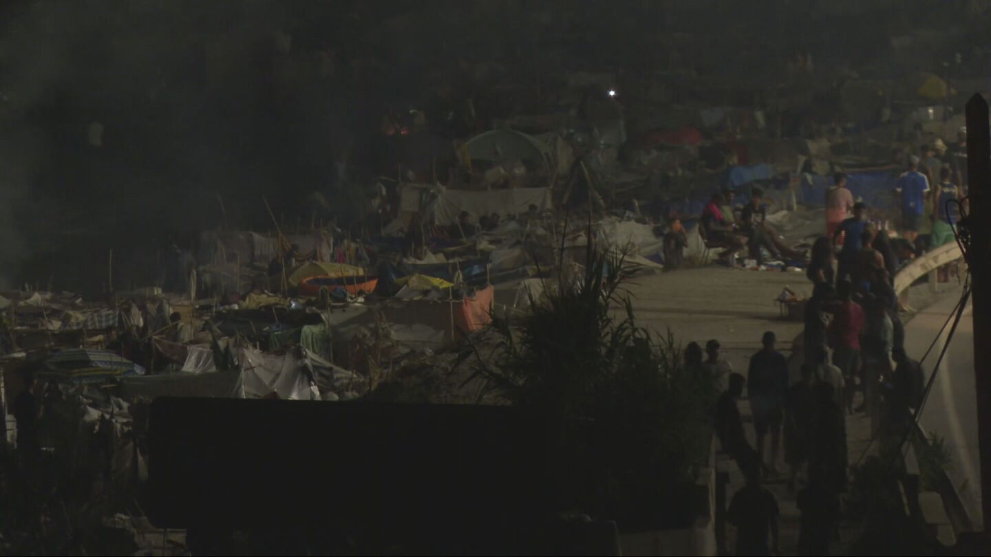 Imagen de la playa de El Trampol&iacute;n sin luz