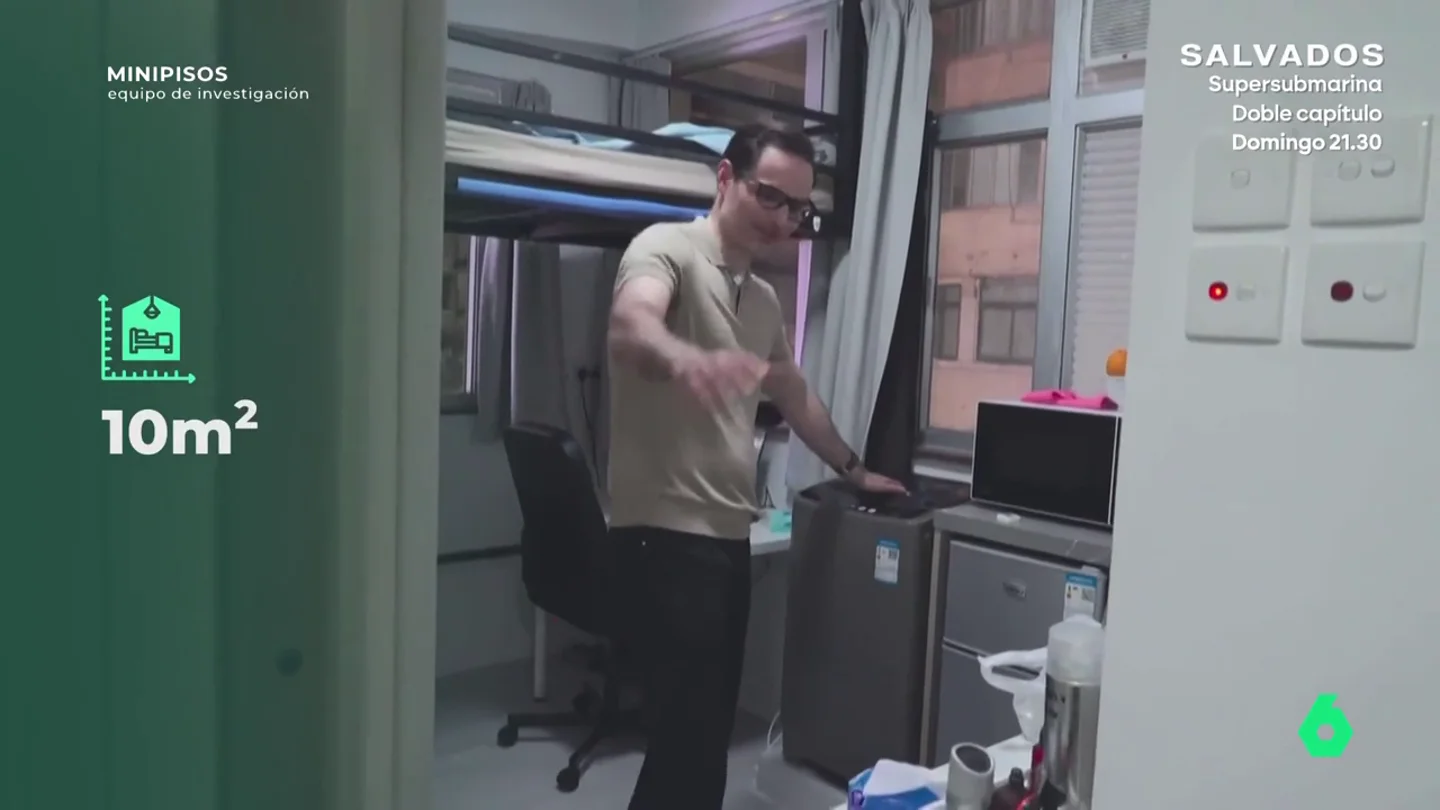 Un nanopiso de 10 metros y con la ducha encima del váter: "Tengo lo mínimo para sobrevivir" Un nanopiso de 10 metros y con la ducha encima del váter: "Tengo lo mínimo para sobrevivir"
