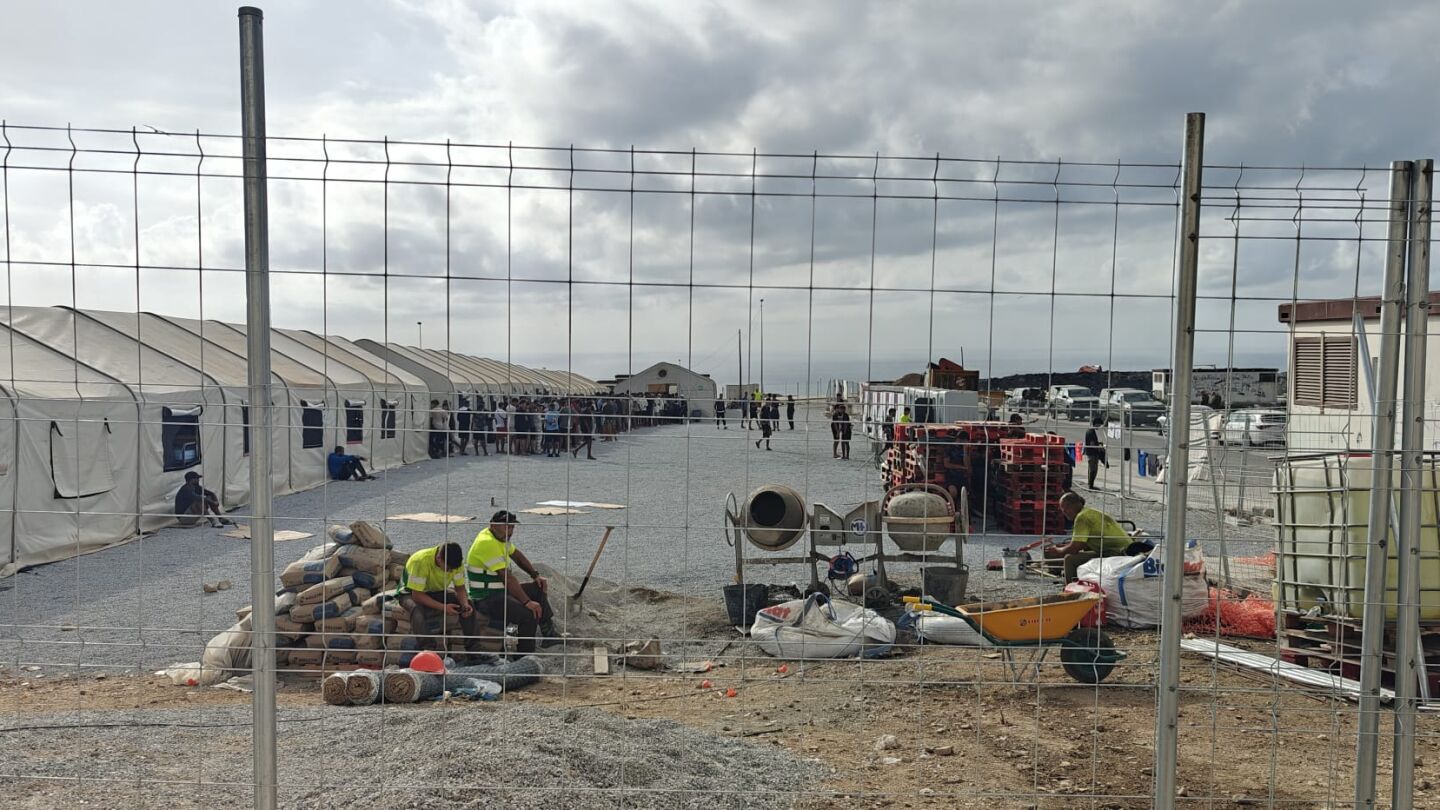 Trabajos contrarreloj para ampliar las plazas en Los Rosales, Ceuta