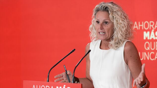 La portavoz de la Ejecutiva Federal del PSOE, Montse M&iacute;nguez, en una rueda de prensa