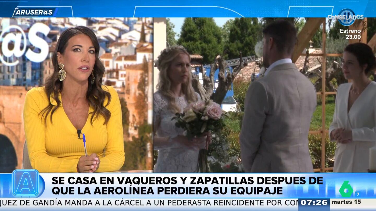 Un novio se casa en vaqueros y zapatillas despu&eacute;s de que una aerol&iacute;nea pierda su traje de 1.000 euros