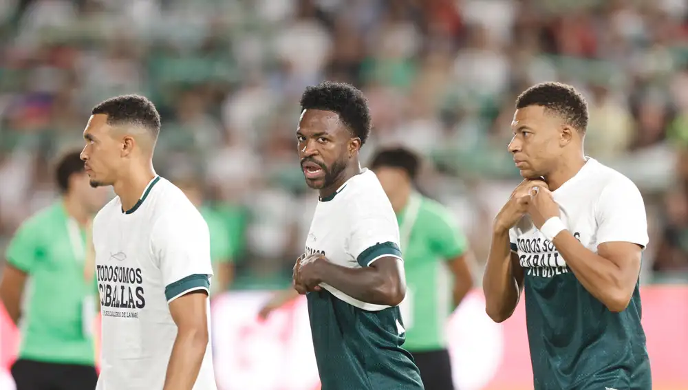 Vinícius y Mbappé 'cortan' el mensaje en apoyo a Ceuta. Vinícius y Mbappé 'cortan' el mensaje en apoyo a Ceuta.