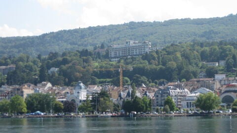Évian-les-bains