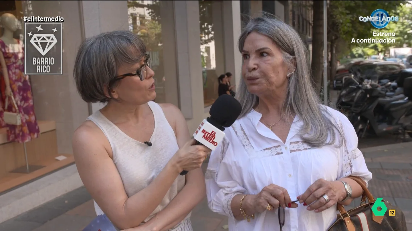 Una mujer de barrio rico confiesa que se ha gastado 20.000 euros en viajar a Pekín Thais Villas pregunta en un barrio rico y un barrio obrero por los viajes. ¿Han salido de España? ¿Cuál es el viaje en el que se han gastado más dinero? Sus respuestas, en este vídeo de El Intermedio.