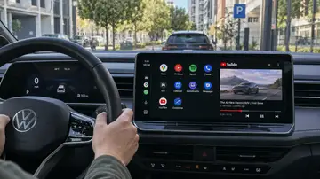 Ahora ya se puede poner Youtube en Android Auto cuando estás en el coche, aunque a la DGT podría no gustarle demasiado Ahora ya se puede poner Youtube en Android Auto cuando estás en el coche, aunque a la DGT podría no gustarle demasiado