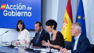 Elma Saiz, &Aacute;ngel v&iacute;ctor Torres, &Oacute;scar Puente y Diana Morant durante la rueda de prensa posterior al Consejo de Ministros, este martes, en el Palacio de la Moncloa en Madrid.