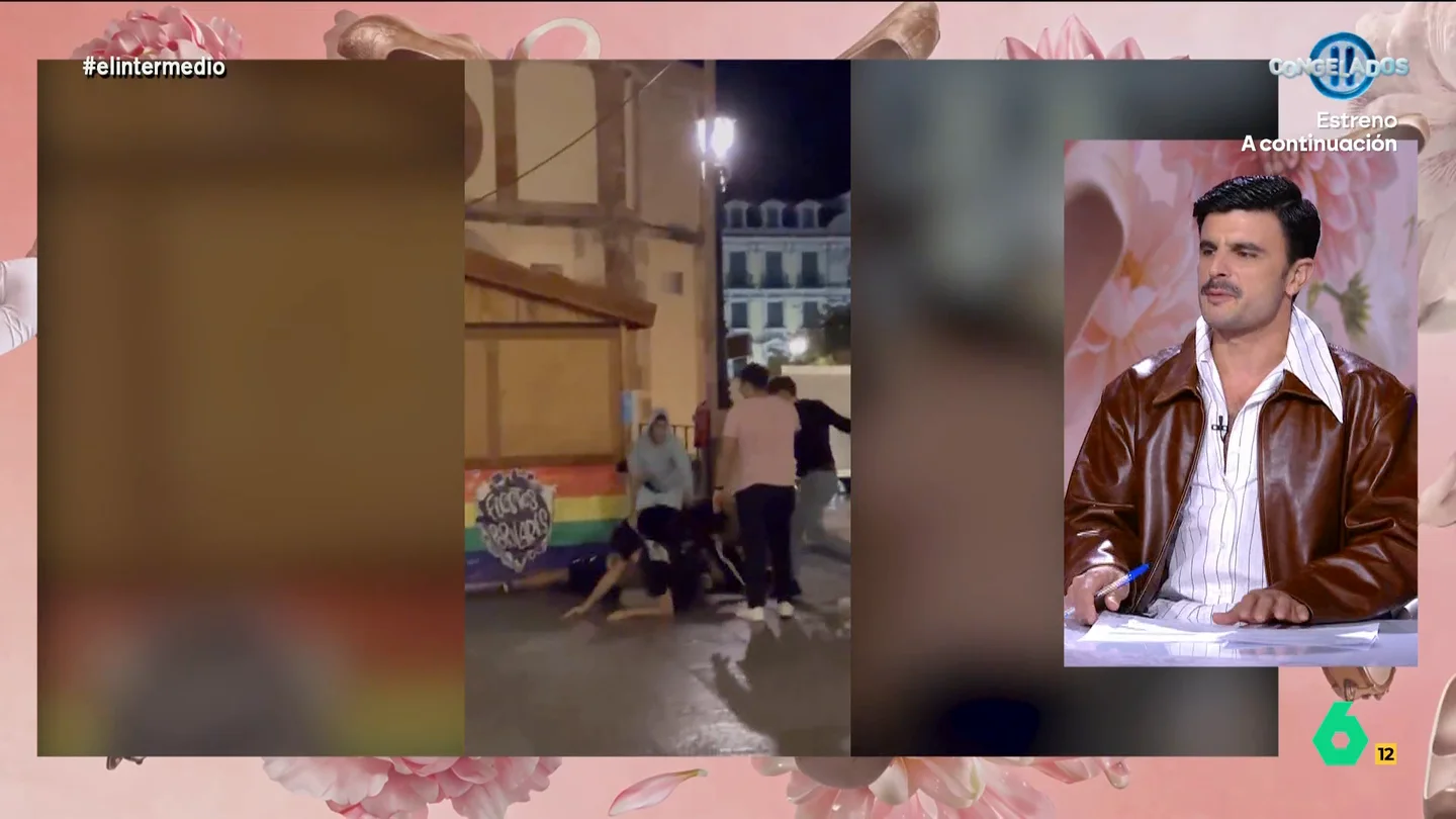 Rodrigo Cuevas responde al alcalde de Oviedo sobre la agresión homófoba: "No se puede dar palizas y ser buena gente" En Oviedo, un grupo ultra agredía a dos jóvenes médicos al grito de "maricones rojos de mierda". Las palabras del alcalde de la ciudad han generado una gran polémica.
