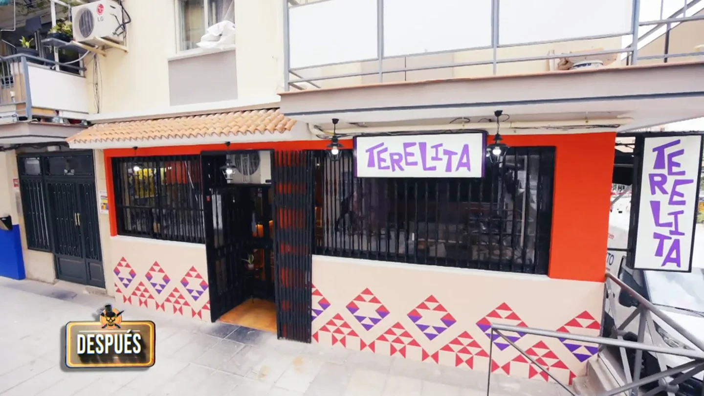 La espectacular reforma de Alberto Chicote de Gastrobar Terelita: "Lo primero ha sido arrancar la mierda de la cocina por todos lados" La espectacular reforma de Alberto Chicote de Gastrobar Terelita: "Lo primero ha sido arrancar la mierda de la cocina por todos lados"