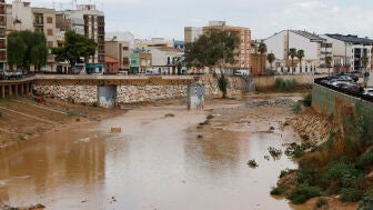 Vista del estado del Barranco del Poyo en Paiporta (Valencia) este jueves, tras las fuertes lluvias del mi&eacute;rcoles.