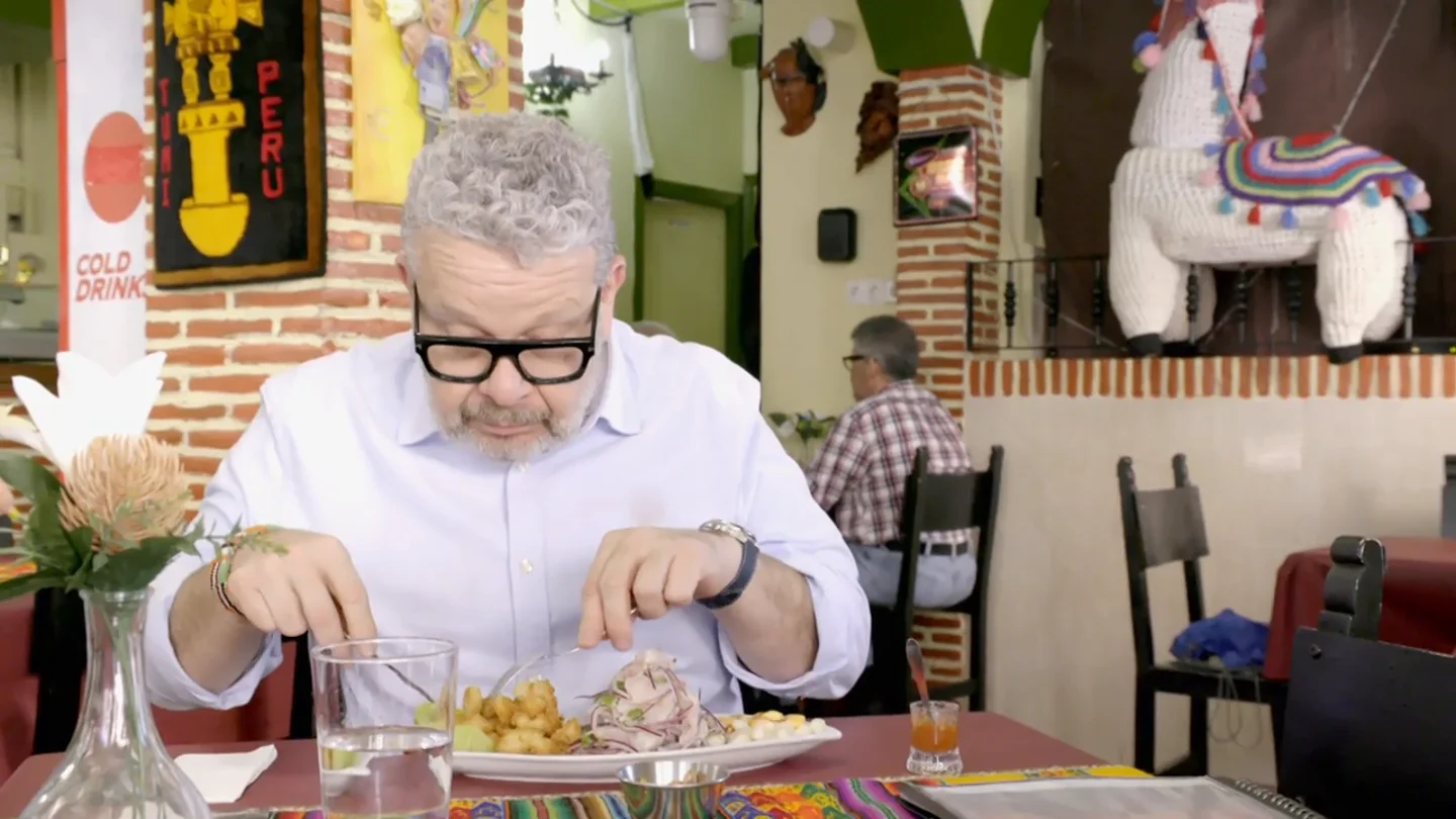 Alberto Chicote cata el menú de 'Gastrobar Terelita': "Está muy rico, las cosas como son" Alberto Chicote cata el menú de 'Gastrobar Terelita': "Está muy rico, las cosas como son"