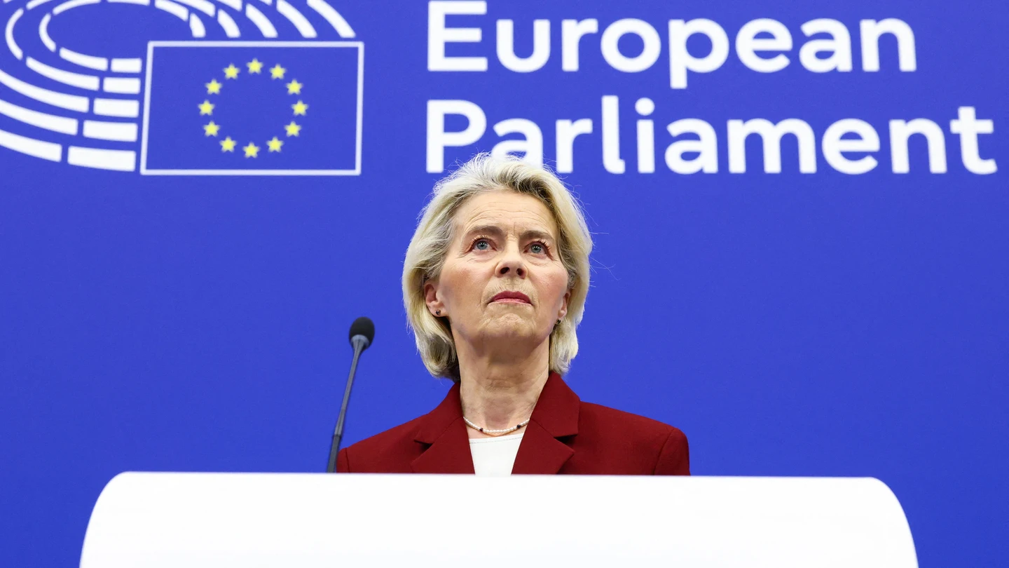 La presidenta de la Comisión Europea, Ursula von der Leyen, asiste a una rueda de prensa este jueves La presidenta de la Comisión Europea, Ursula von der Leyen, asiste a una rueda de prensa este jueves
