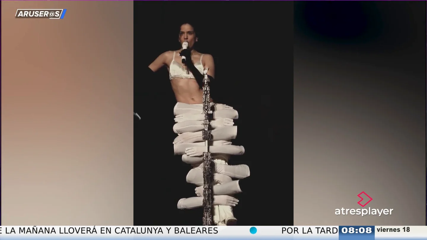 Rosalía termina emocionada su gira en Miami: "Gracias a Loli y a mi familia" Rosalía termina emocionada su gira en Miami: "Gracias a Loli y a mi familia"