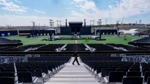 Vista de los preparativos para el Macondo Park de Shakira. Vista de los preparativos para el Macondo Park de Shakira.