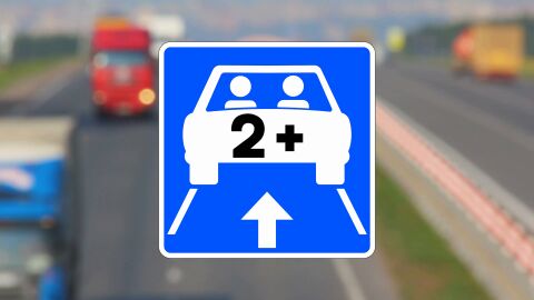 &iquest;Viajas solo en el coche? Esta nueva se&ntilde;al de la DGT te puede costar 200 &euro;