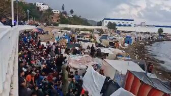 Empieza el traslado de migrantes de las playas de Ceuta al puerto