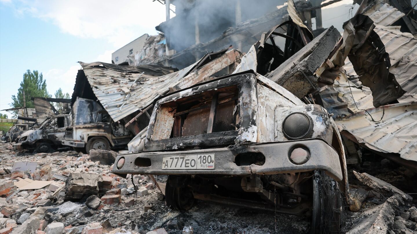 Al menos 11 heridos, incluidos dos niños, a causa de un ataque ucraniano contra un autobús en Donetsk