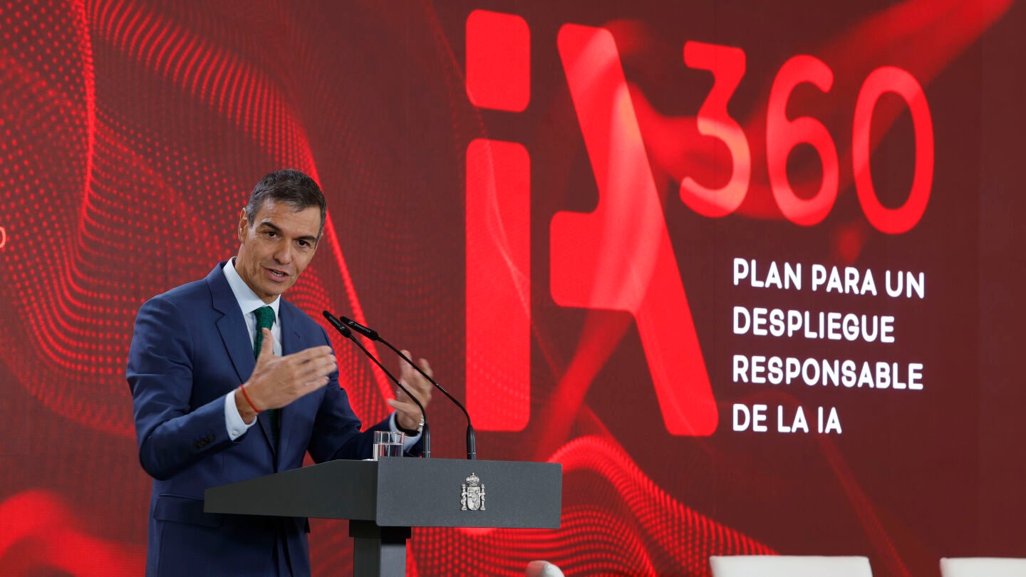 El presidente del Gobierno, Pedro S&aacute;nchez, durante la presentaci&oacute;n de 'IA360: plan para un despliegue responsable de la IA'