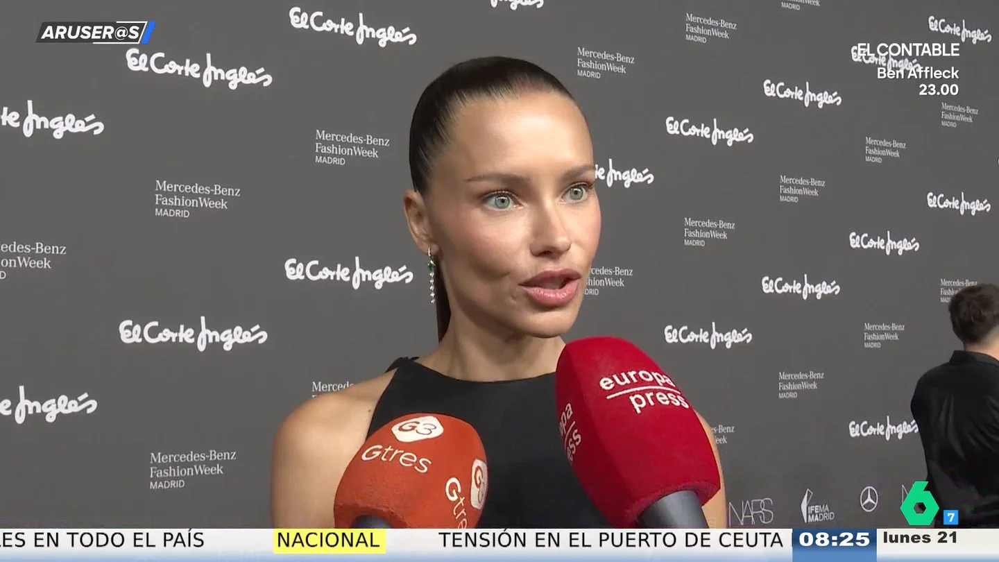"'La Pantoja' no conozco. ¿Qué es 'Pantoja'?": Adriana Lima se confiesa como una gran amante del flamenco en la Semana de la Moda de Madrid "'La Pantoja' no conozco. ¿Qué es 'Pantoja'?": Adriana Lima se confiesa como una gran amante del flamenco en la Semana de la Moda de Madrid
