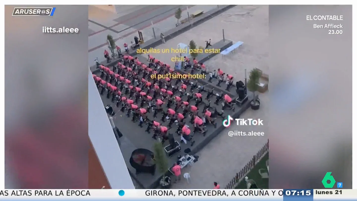 Alfonso Arús, tajante con el hotel que despierta a sus huéspedes con zumba: "Me cambio, ¡es una rave!" Alfonso Arús, tajante con el hotel que despierta a sus huéspedes con zumba: "Me cambio, ¡es una rave!"