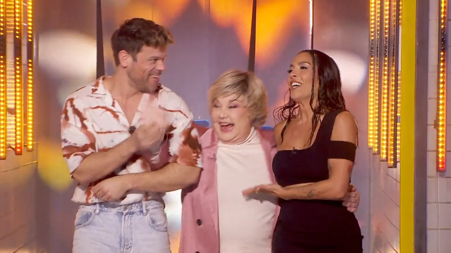 La sorpresa de Miki Nadal al ver a Karina en el equipo de Lorena Castell: "¡Dónde te has metido!" La sorpresa de Miki Nadal al ver a Karina en el equipo de Lorena Castell: "¡Dónde te has metido!"