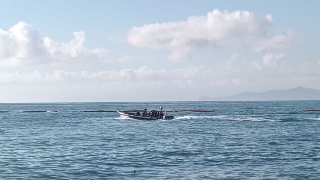 Interior asegura haber reforzado El Tarajal tras la rotura a&uacute;n sin reparar de la barrera flotante