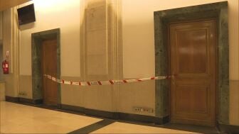Precintadas varias zonas del Congreso por olor fuerte y picor de ojos tras la expulsi&oacute;n de la diputada que sac&oacute; un bote de gas pimienta