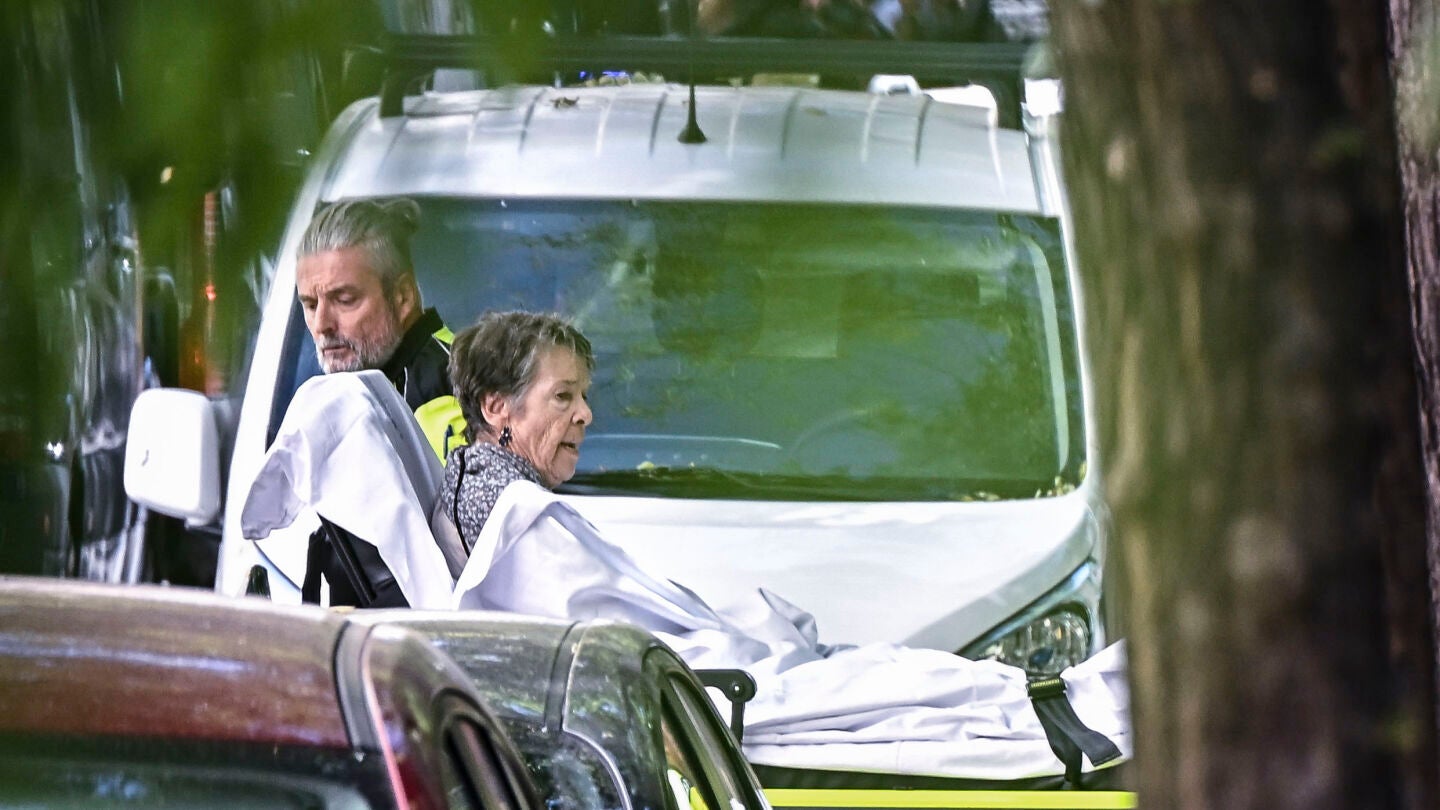 La comisi&oacute;n judicial ejecuta el desahucio de Maricarmen, la anciana de 87 a&ntilde;os, en favor de un fondo buitre