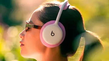 Beats 360 con almohadillas rosas Beats 360 con almohadillas rosas