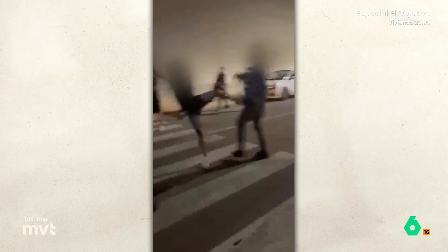 Agresión racista: un grupo de jóvenes le da una paliza a un magrebí en Tavernes de la Valldigna (Valencia) El joven intenta huir, pero uno de los jóvenes le rompe una botella en la cabeza, lo que provoca que caiga al suelo y sea linchado por el grupo, que le dan patadas y puñetazos, incluso en la cabeza.