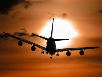 Avi&oacute;n