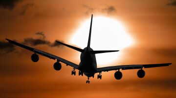 Avi&oacute;n