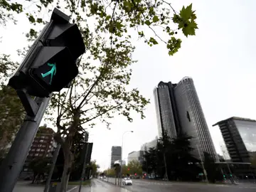 Semáforo en verde para peatones Semáforo en verde para peatones