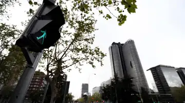 Semáforo en verde para peatones Semáforo en verde para peatones