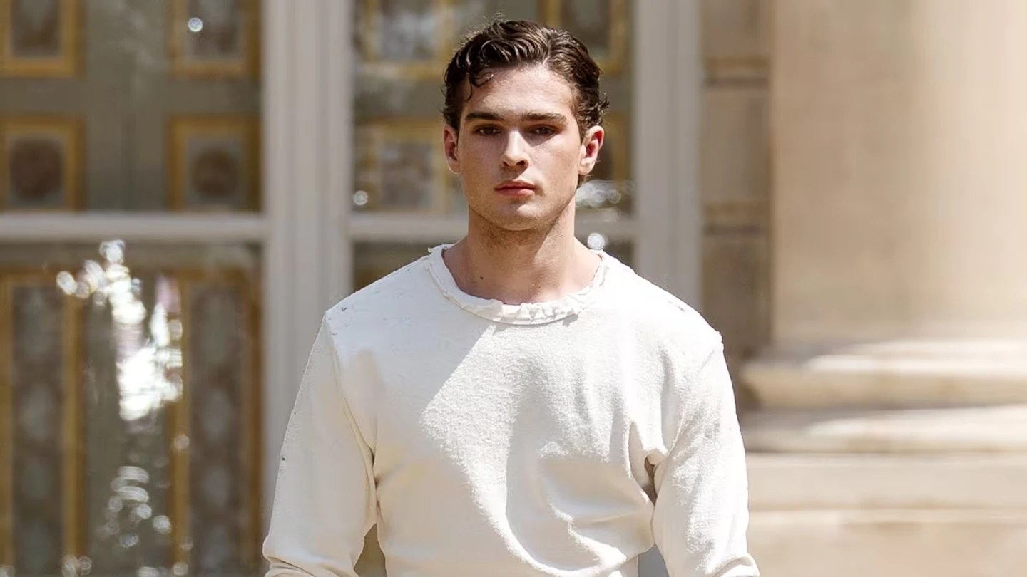 El 'influencer' Clavicular, en un desfile en París en junio de 2026 El 'influencer' Clavicular, en un desfile en París en junio de 2026