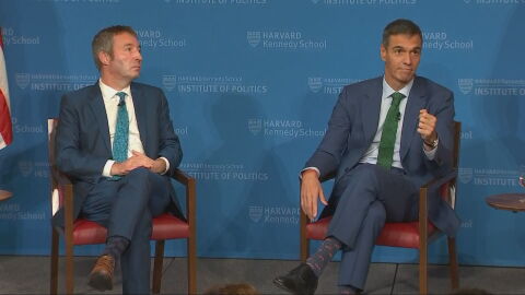 El presidente del Gobierno, Pedro S&aacute;nchez, durante su intervenci&oacute;n en la Universidad de Harvard