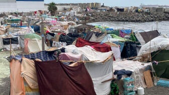 Campamento de playa de Ben&iacute;tez en Ceuta