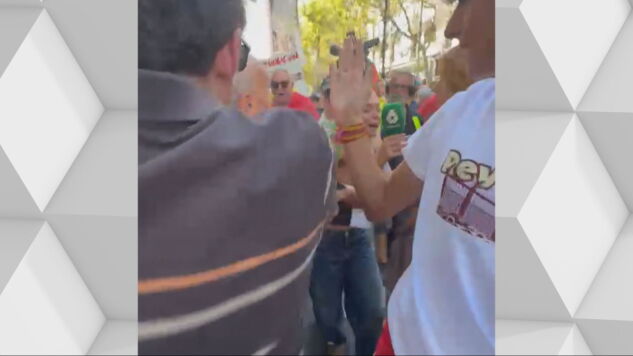 Un equipo de laSexta Xplica, agredido en la manifestaci&oacute;n en apoyo a Ceuta en Madrid