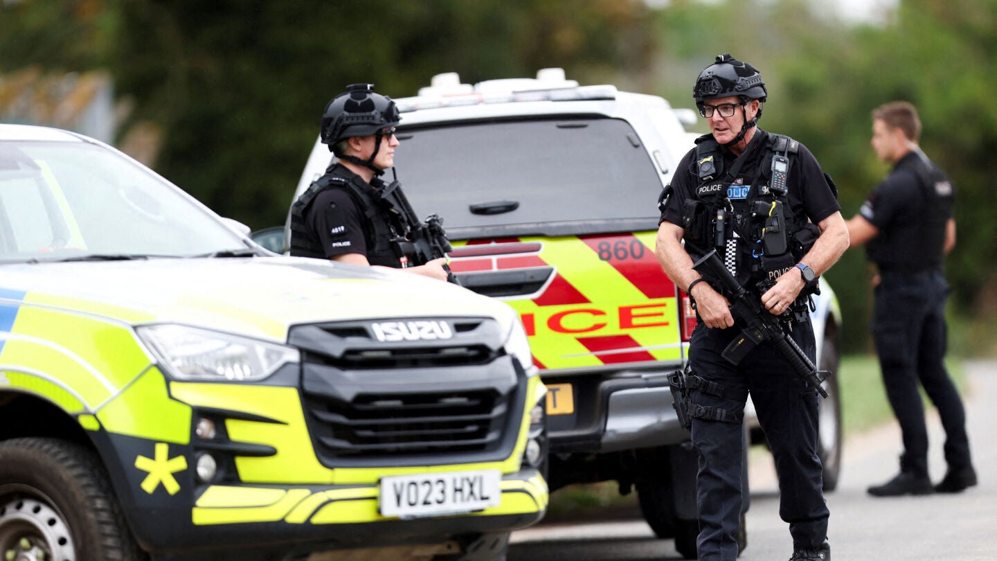 Dispositivo policial en la base a&eacute;rea brit&aacute;nica de Fairford