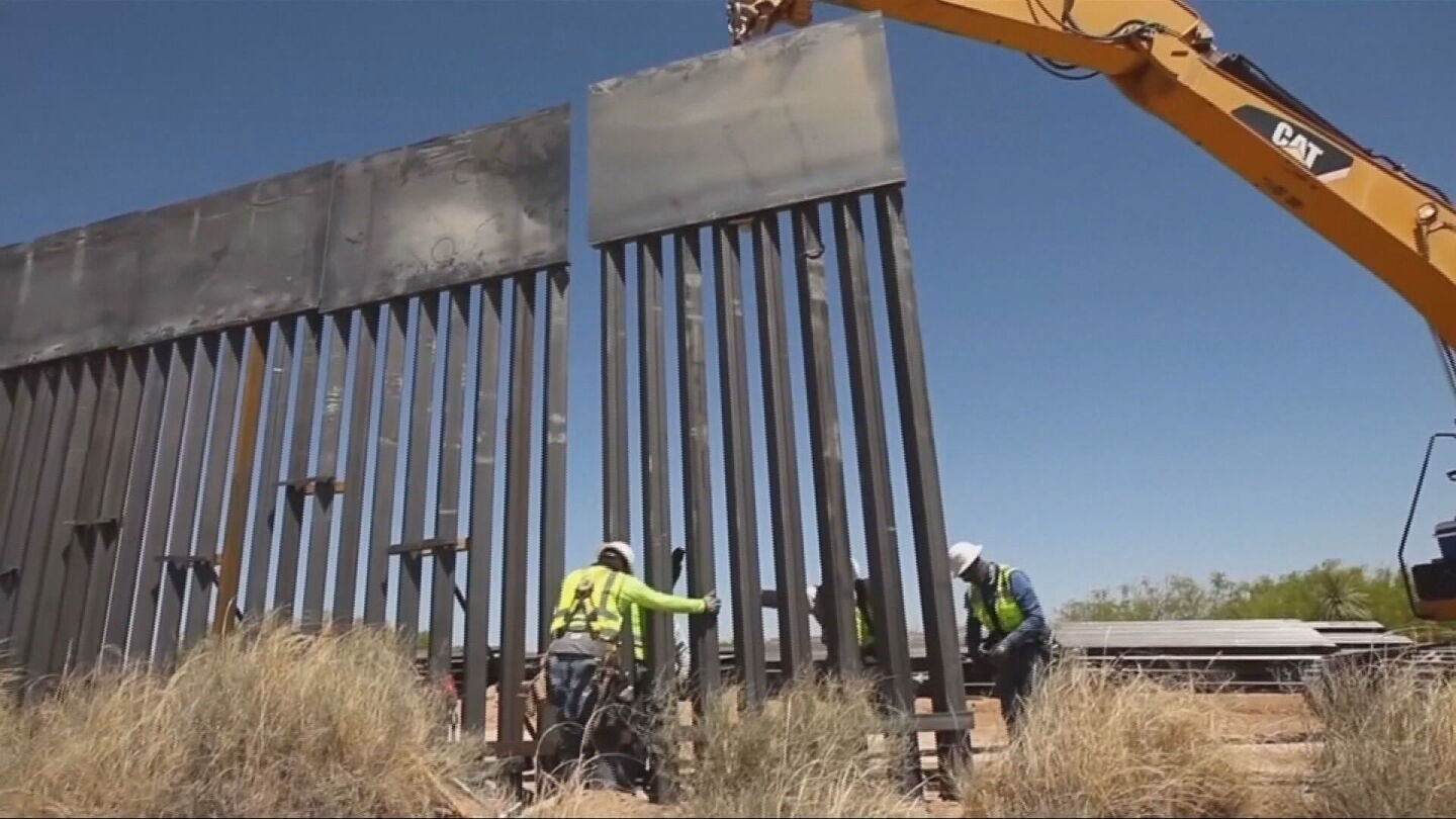 El muro de Trump avanza entre dinamita y maquinaria sobre territorios sagrados de los pueblos ind&iacute;genas