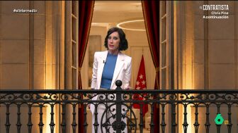 'Isabel D&iacute;az Ayuso', imitada por Cristina Gallego, se dirige desde el balc&oacute;n de Sol a los manifestantes por la vivienda: "Que me digan a qu&eacute; edad est&aacute; bien dejar de pagar el alquiler porque cumplo a&ntilde;os en dos semanas y eso que me ahorro para invitar a ca&ntilde;itas".