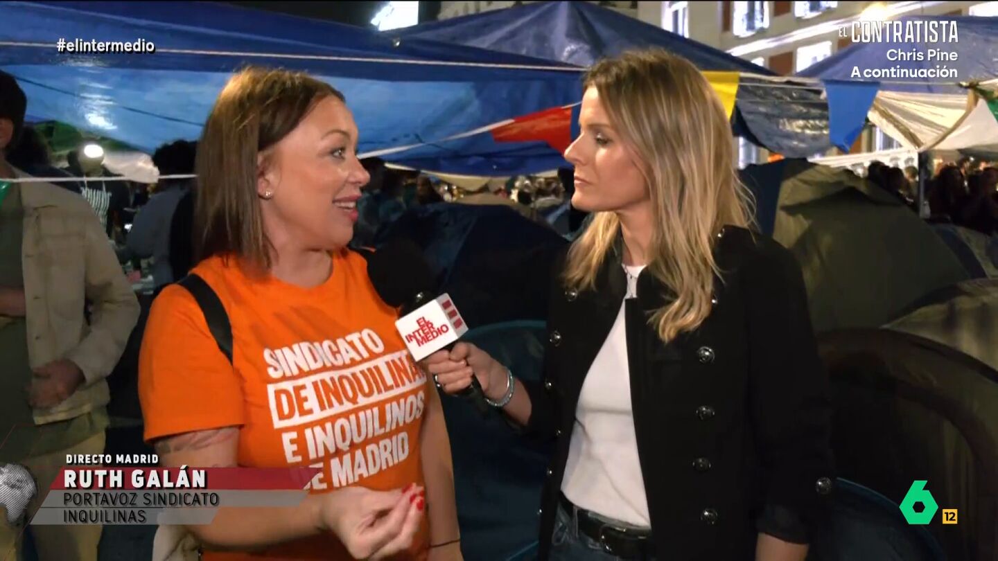 Desde la acampada de Sol por la vivienda, Andrea Ropero analiza los avances en la negociaci&oacute;n entre Urbagesti&oacute;n y la familia y abogados de Maricarmen para que pueda volver a su casa.