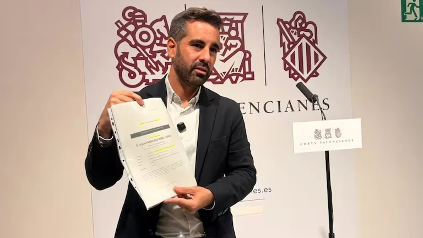 El PSPV llevará ante la Fiscalía Anticorrupción el dosier con "sospechas de corrupción" sobre Pérez Llorca El PSPV llevará ante la Fiscalía Anticorrupción el dosier con "sospechas de corrupción" sobre Pérez Llorca