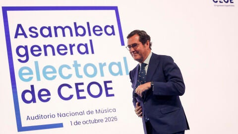 El reelegido presidente de la CEOE, Antonio Garamendi, este jueves.
